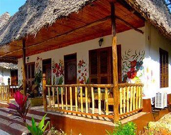 Waikiki Hotel Pwani Mchangani